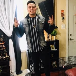 Meet your Posher, Luis